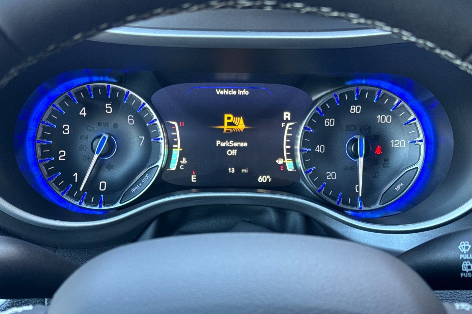 New 2026 Chrysler Pacifica Select w/ S Appearance Package image 24