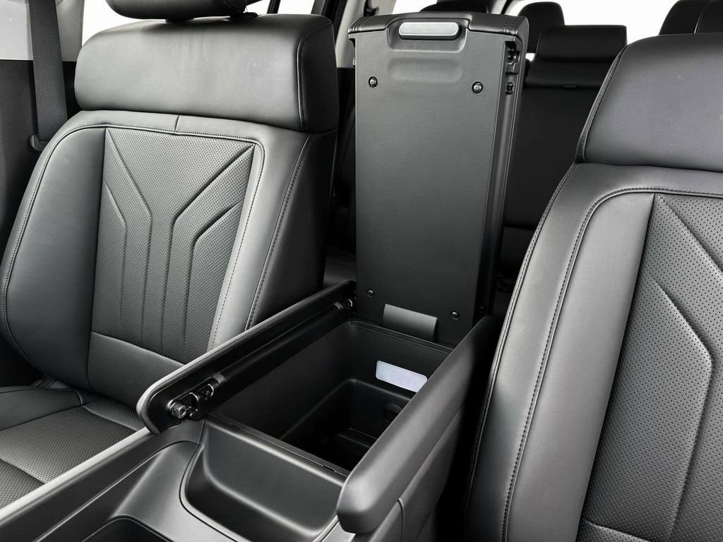 New 2026 Hyundai Santa Fe SEL image 18