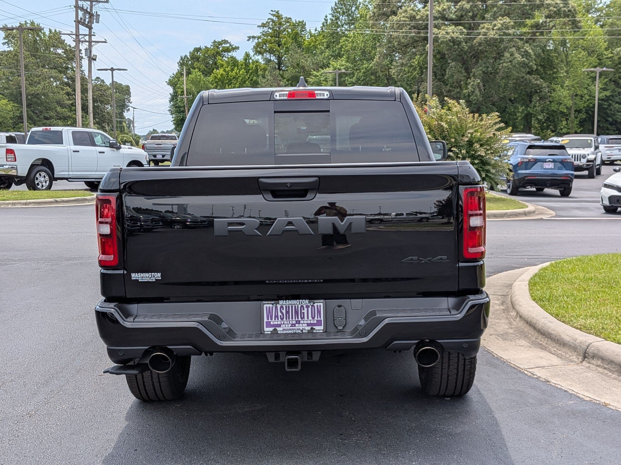 New 2026 RAM 1500 Express AWD/4WD image 6