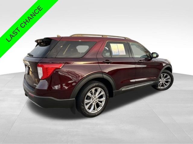 Used 2022 Ford Explorer XLT w/ Equipment Group 202A image 6