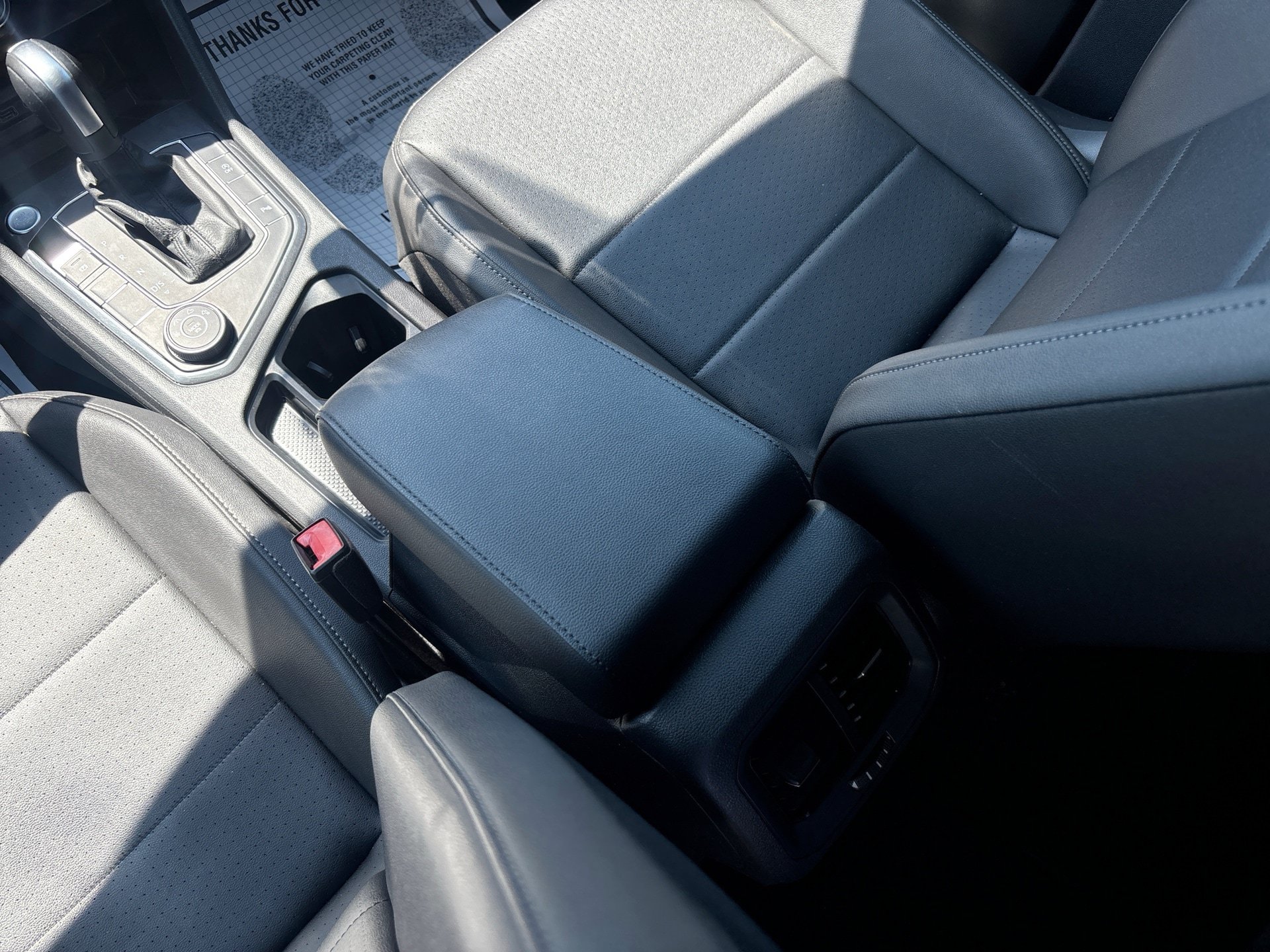 Used 2020 Volkswagen Tiguan SE R-Line AWD/4WD image 24
