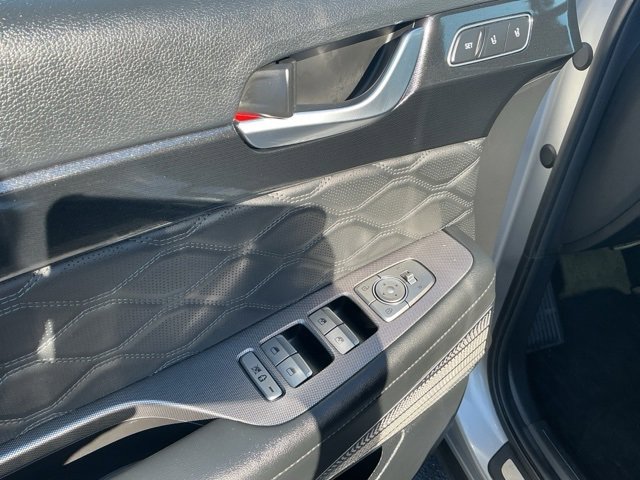 Used 2022 Hyundai Palisade Calligraphy w/ Cargo Package image 10