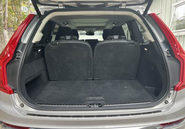 Used 2023 Volvo XC90 B6 Plus AWD/4WD image 6