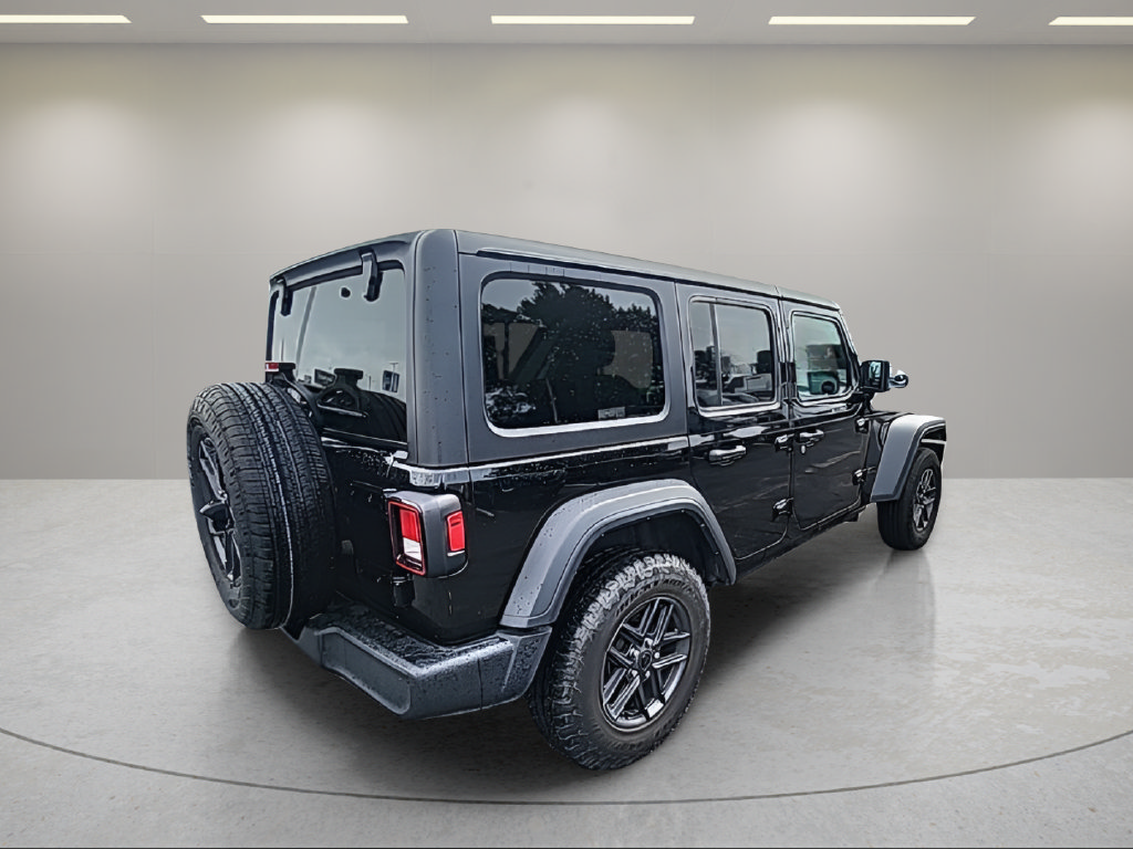 Used 2024 Jeep Wrangler Unlimited Sport AWD/4WD image 9