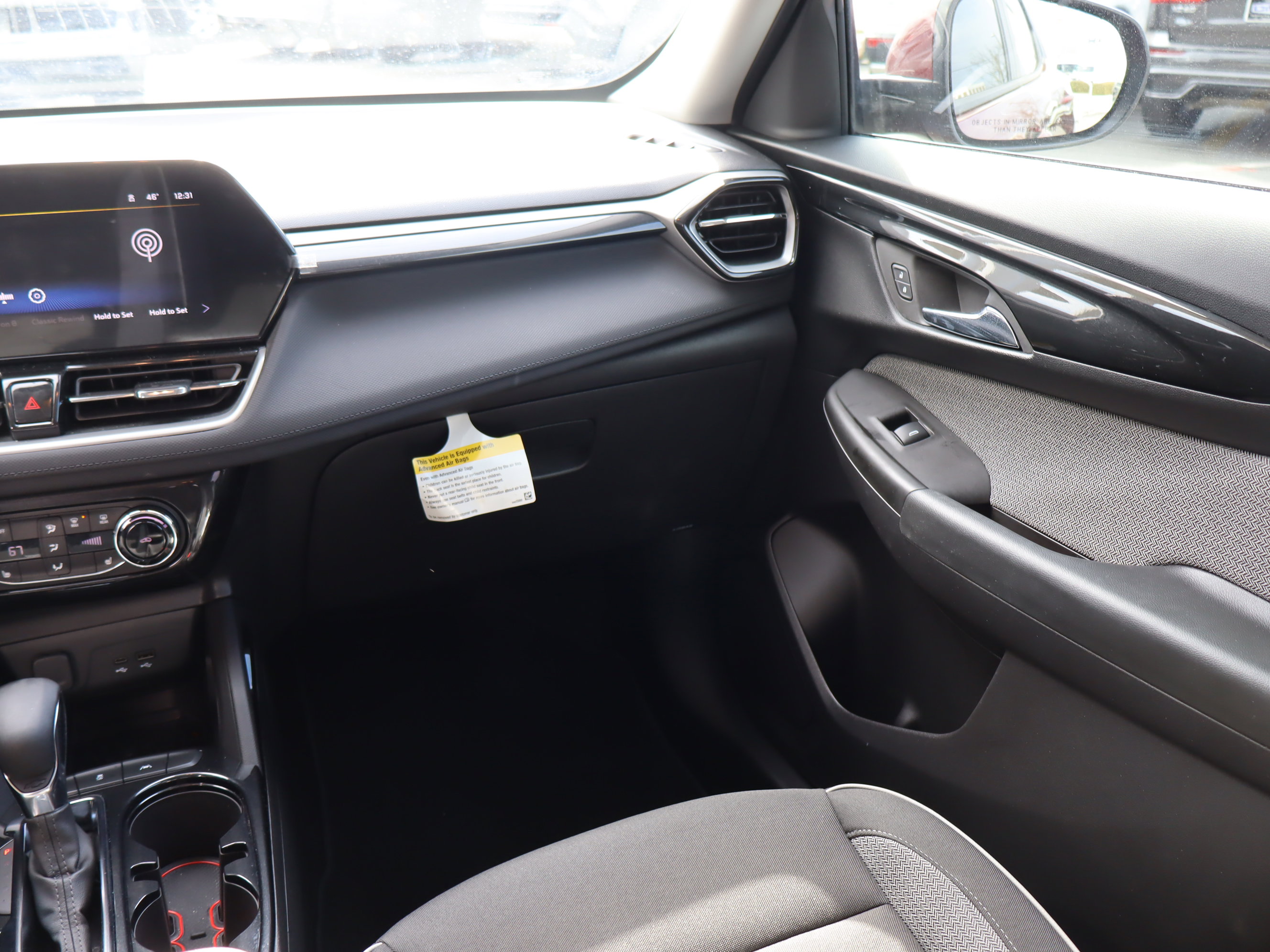 Certified 2025 Chevrolet TrailBlazer LT w/ Convenience Package image 13