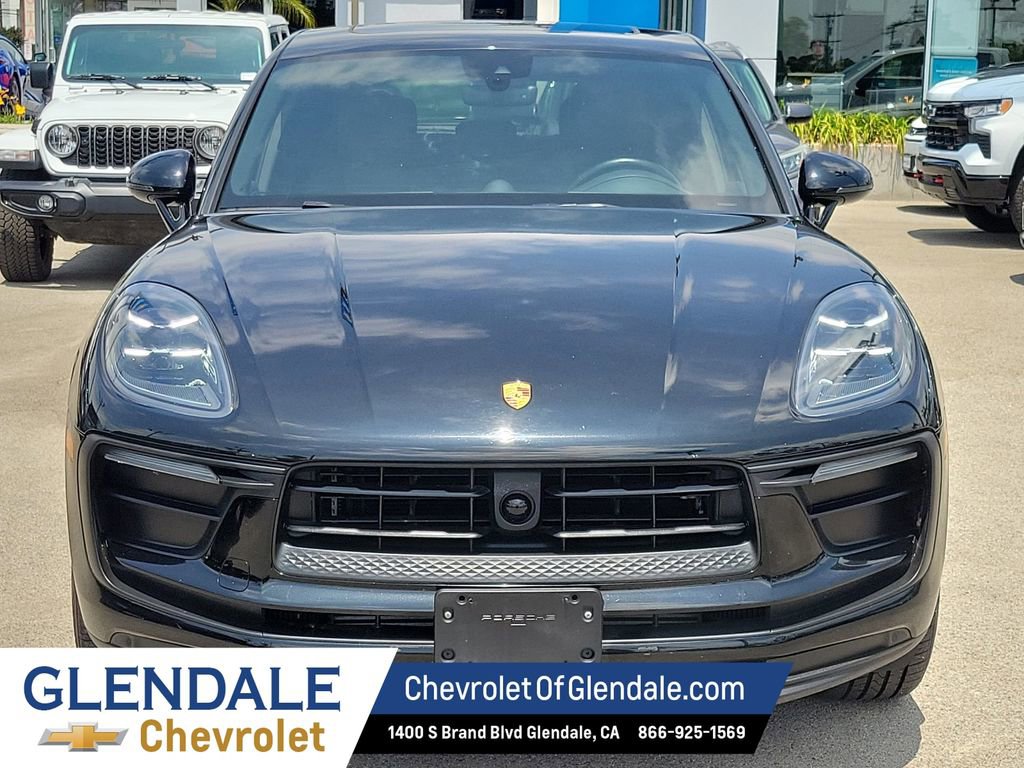 Used 2024 Porsche Macan Turbo AWD/4WD image 17