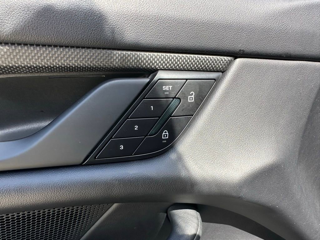 Certified 2025 Porsche Taycan 4S image 21