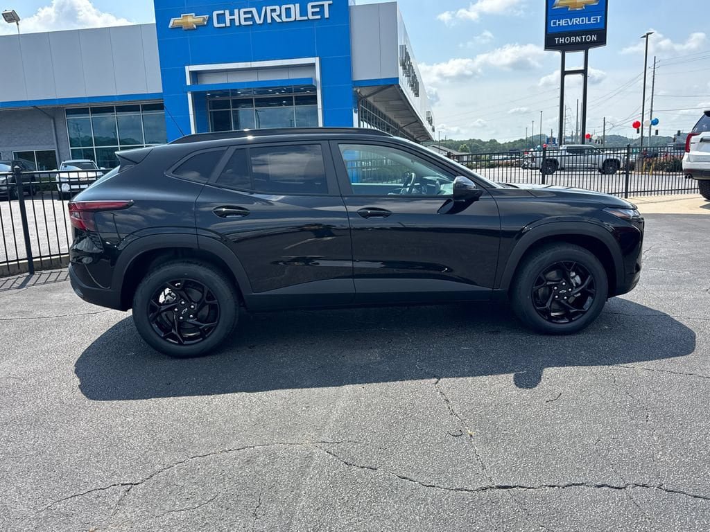New 2026 Chevrolet Trax LT w/ Driver Confidence Package FWD image 5