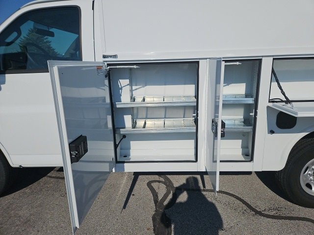 New 2025 Chevrolet Express 3500 w/ Power Convenience Package image 10