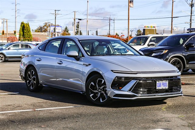 Used 2024 Hyundai Sonata SEL image 2