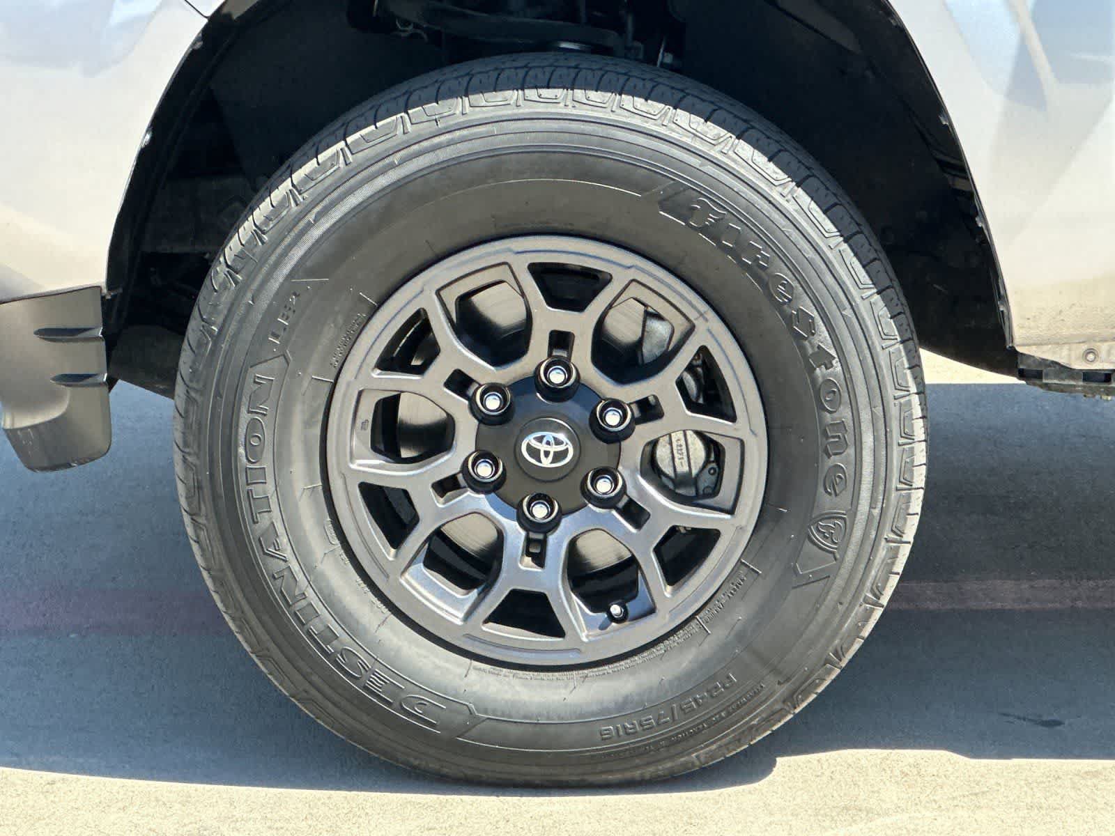 Used 2021 Toyota Tacoma SR w/ SR Convenience Package RWD image 25