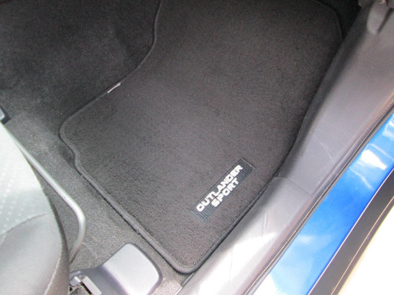 Used 2015 Mitsubishi Outlander Sport ES AWD/4WD image 31