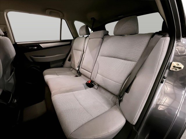 Used 2018 Subaru Outback 2.5i Premium AWD/4WD image 25