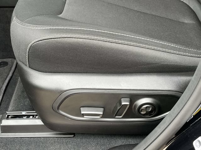 Used 2025 Jeep Grand Cherokee Laredo X AWD/4WD image 27