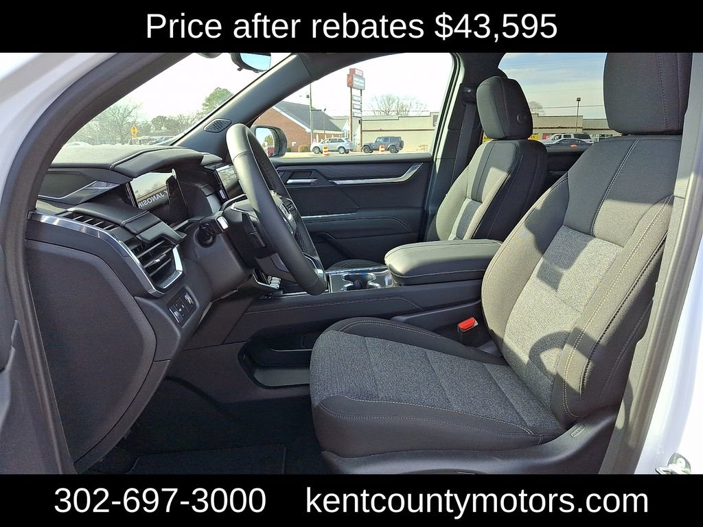 New 2026 GMC Acadia Elevation image 12