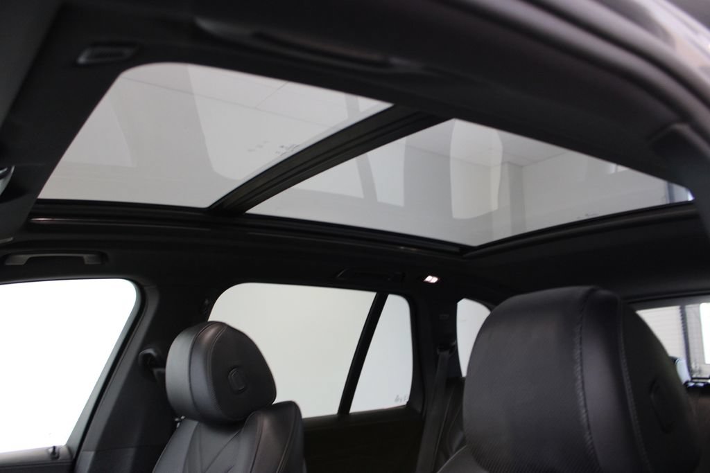 Used 2025 BMW X5 xDrive50e AWD/4WD image 27