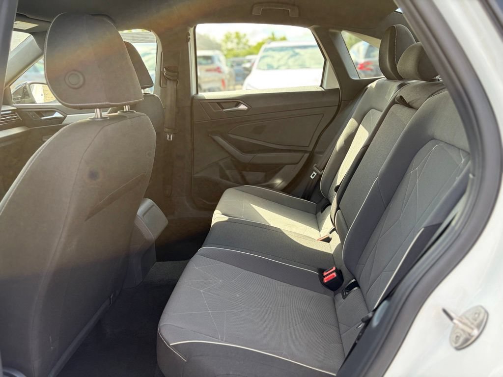 Used 2025 Volkswagen Jetta Sport FWD image 10