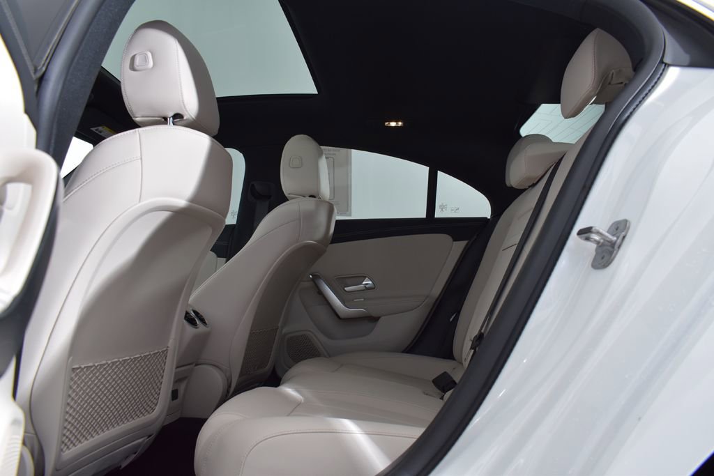 Used 2023 Mercedes-Benz CLA 250 4MATIC image 22