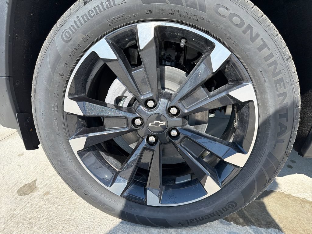 New 2026 Chevrolet Equinox RS w/ Convenience Package III AWD/4WD image 29