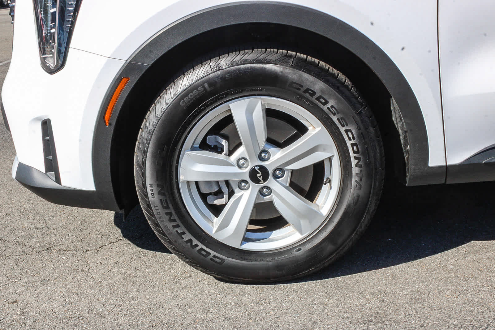 Used 2026 Kia Sorento LX FWD image 9