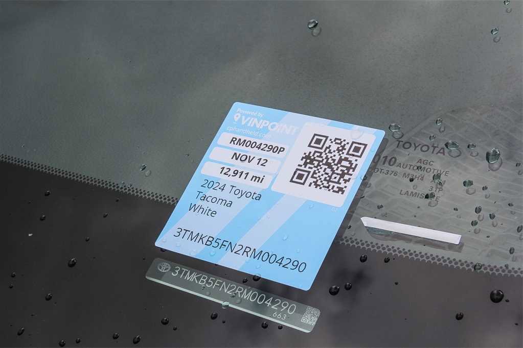 Used 2024 Toyota Tacoma SR5 image 28