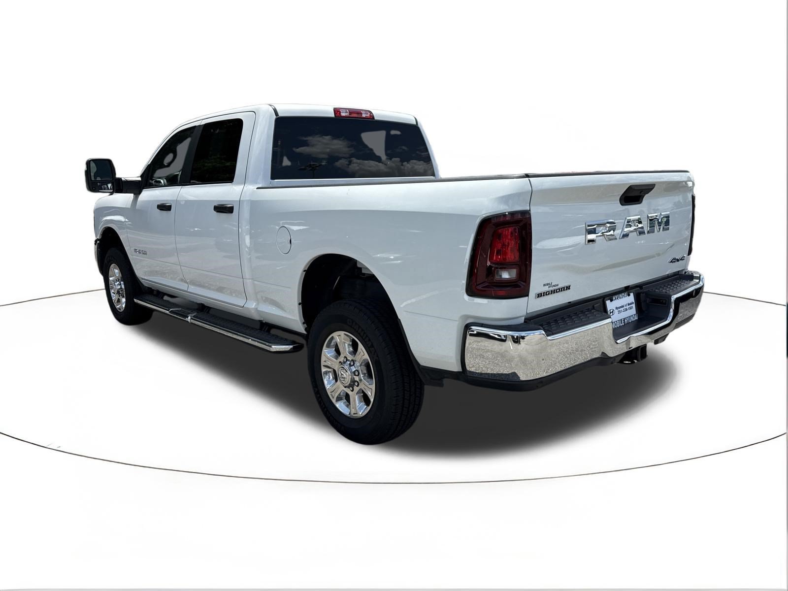 Used 2025 RAM 2500 Big Horn AWD/4WD image 5