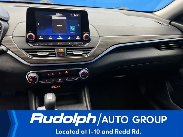 Used 2025 Nissan Altima 2.5 SV image 22