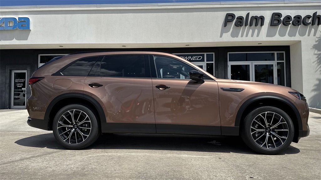 New 2025 MAZDA CX-70 Plug-In Hybrid w/ Premium Plus image 24