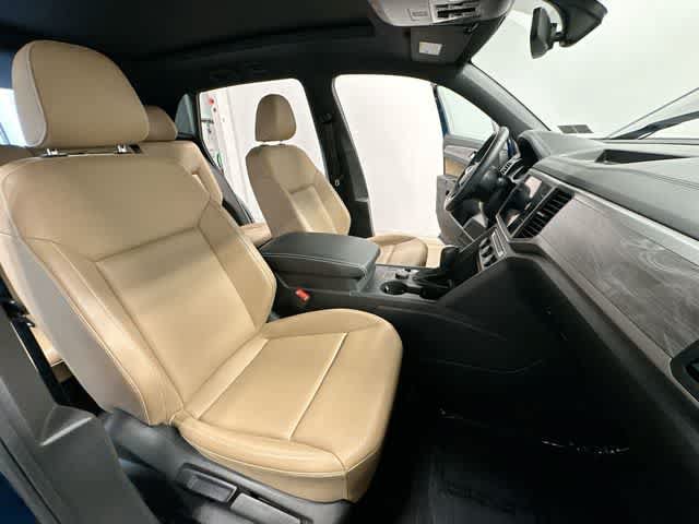 Used 2020 Volkswagen Atlas Cross Sport SE w/ Panoramic Sunroof Package AWD/4WD image 23