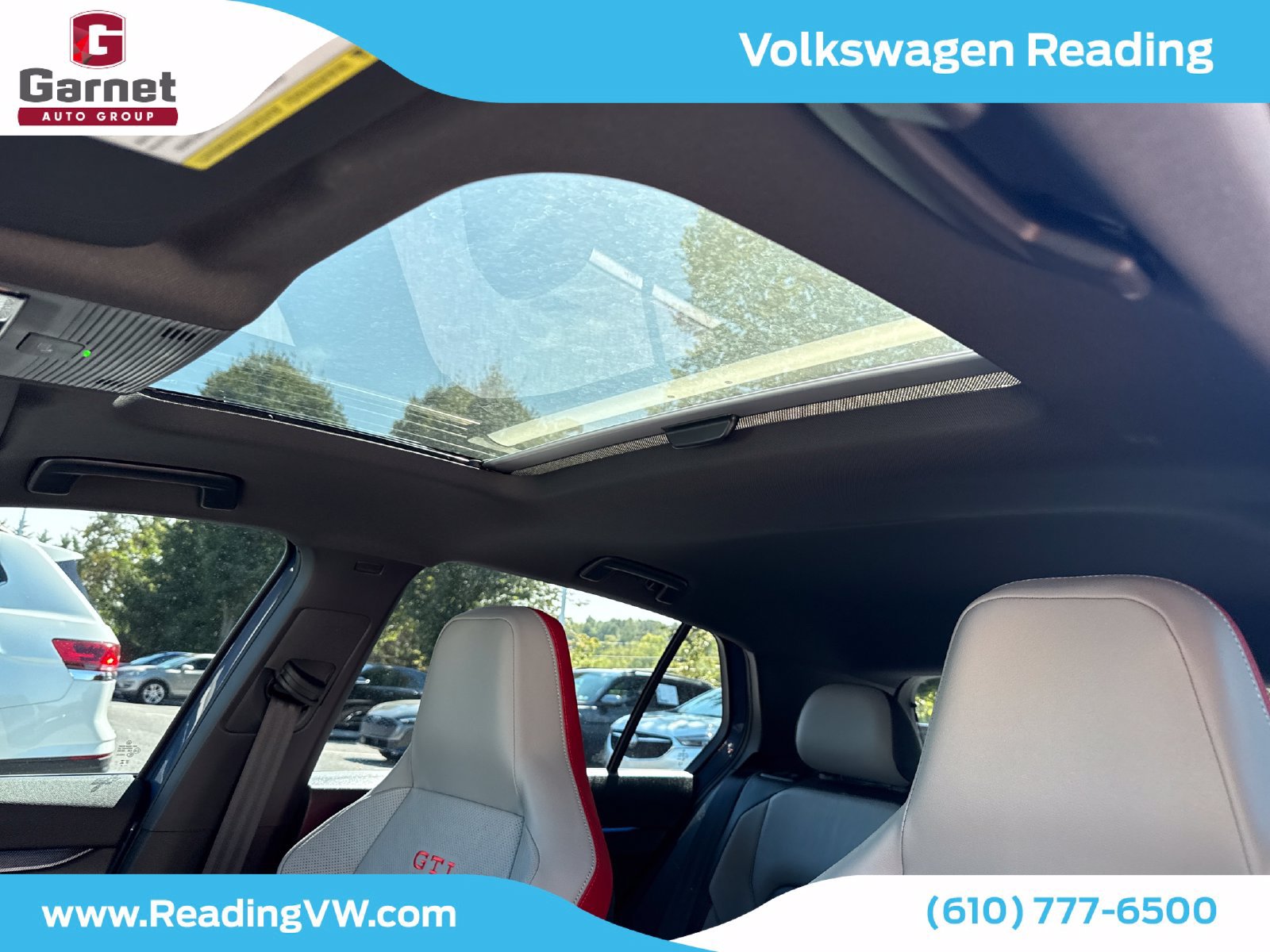 Used 2025 Volkswagen GTI SE FWD image 12