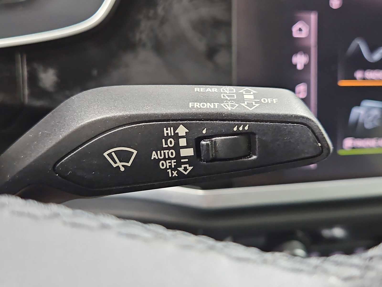 Used 2022 Audi Q3 2.0T Premium image 28