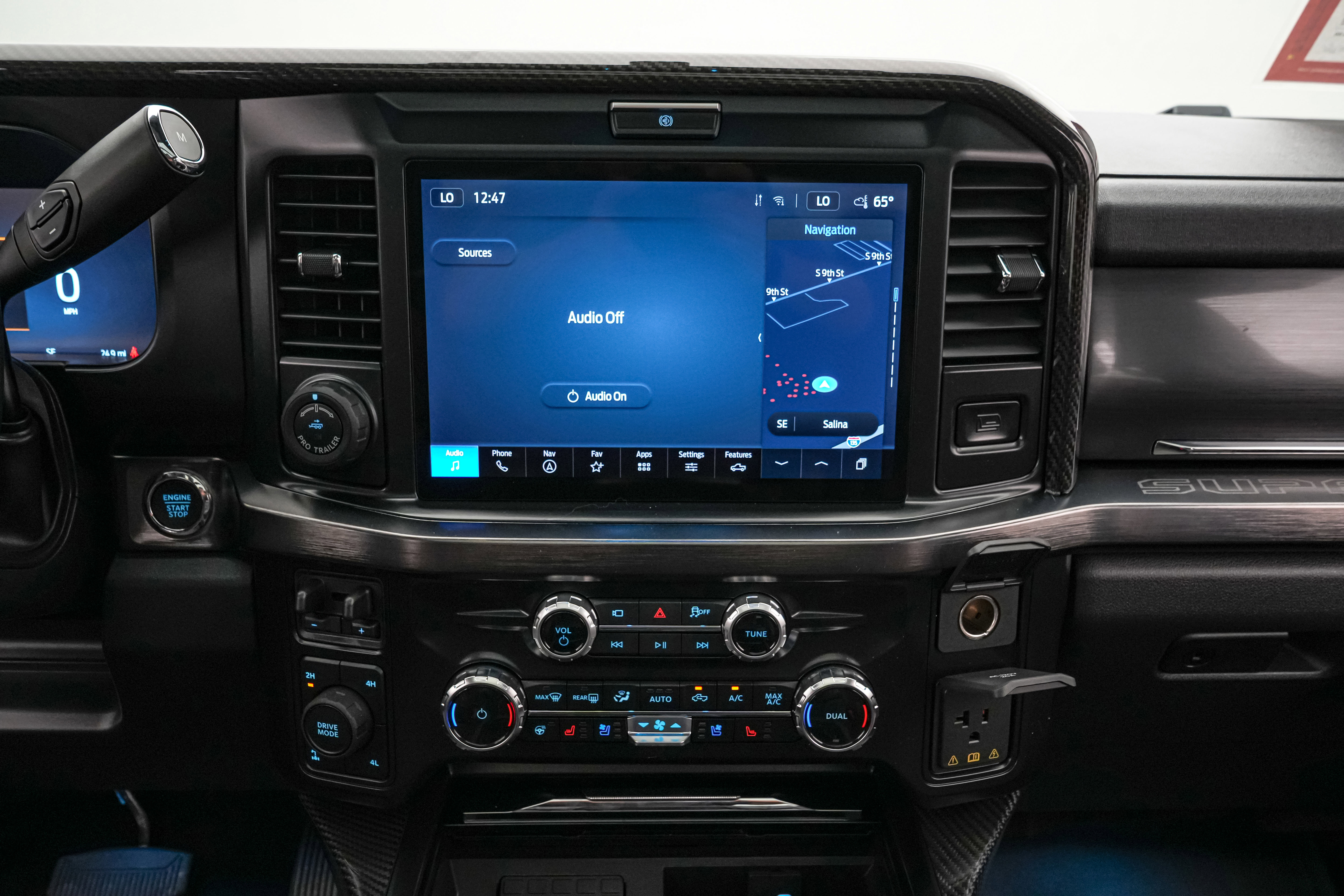 New 2026 Ford F250 Lariat w/ Black Appearance Package AWD/4WD image 31