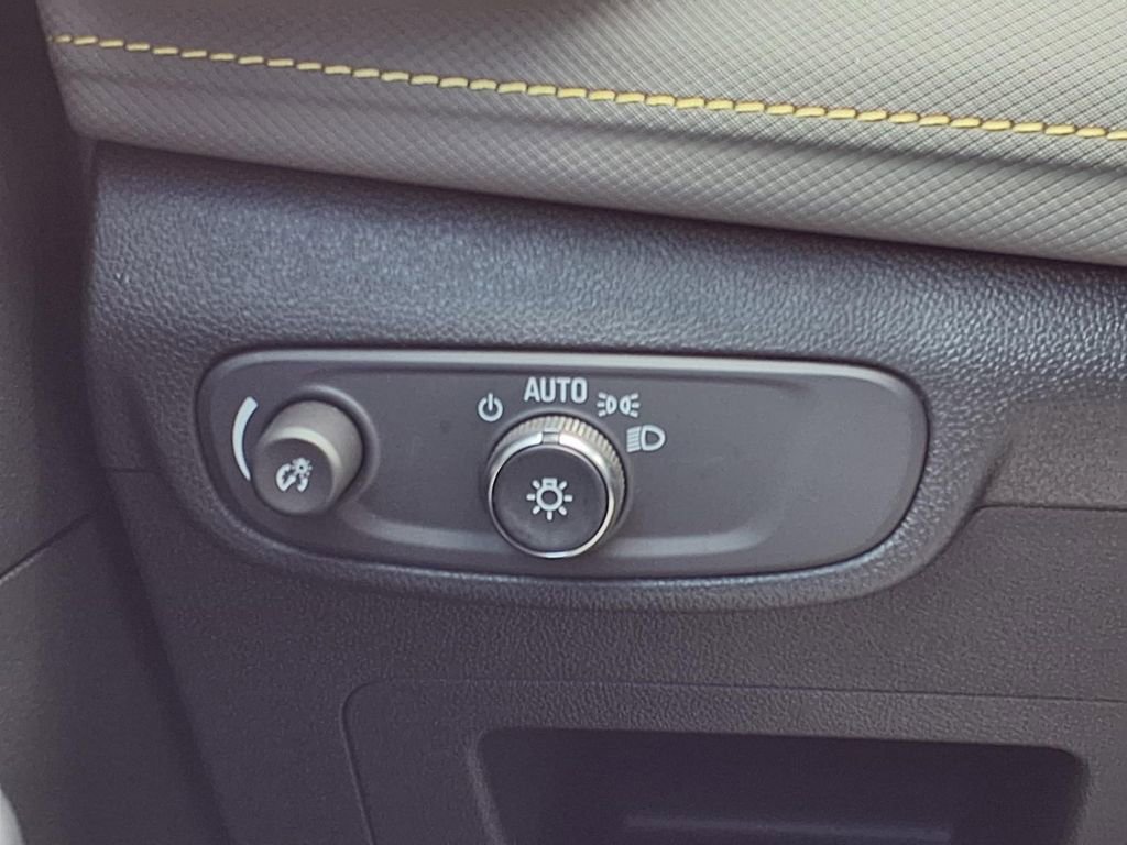 Used 2026 Chevrolet TrailBlazer ACTIV w/ Driver Confidence Package image 18