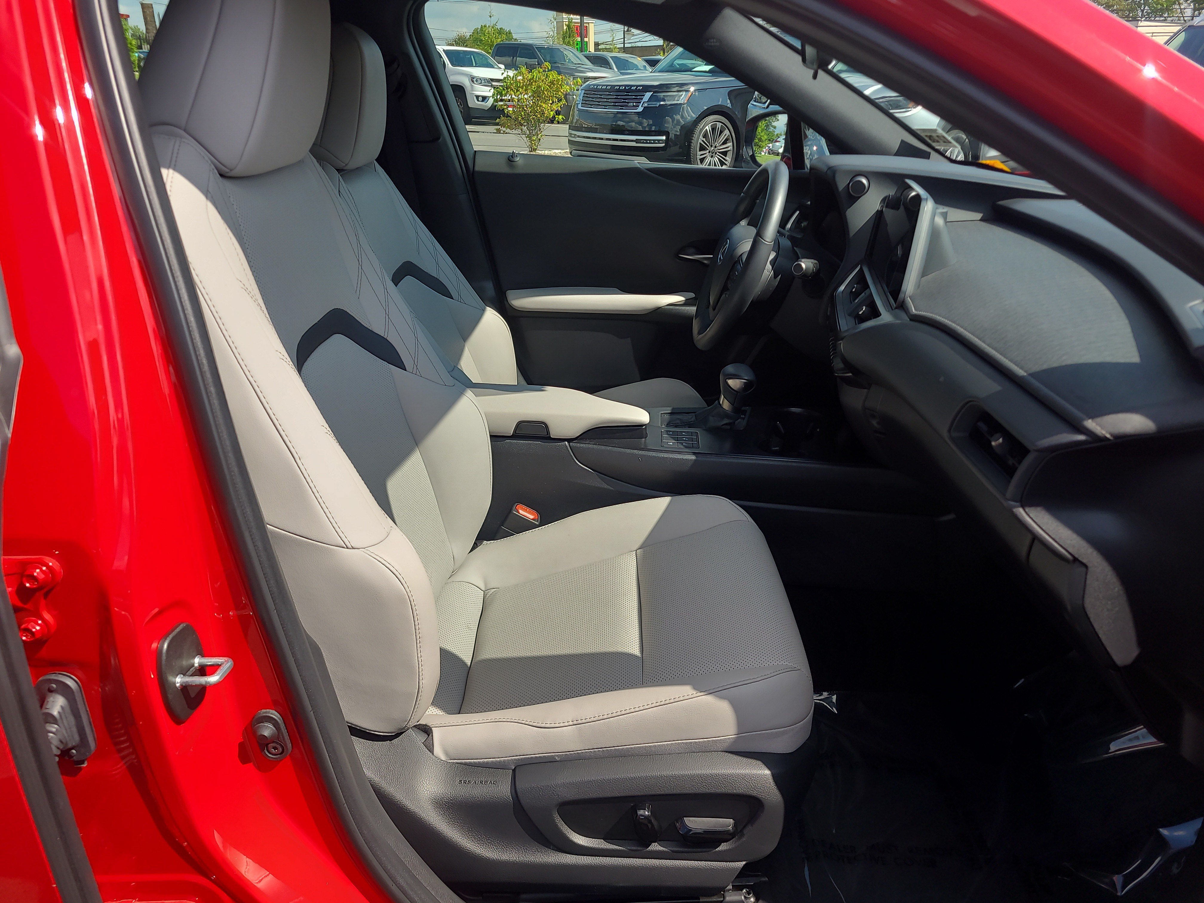 Used 2024 Lexus UX 250h F Sport AWD/4WD image 17