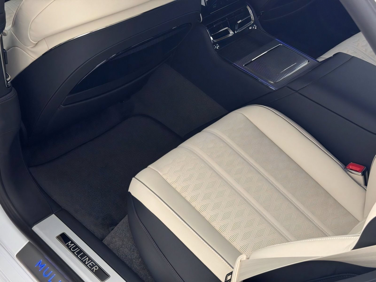 New 2026 Bentley Flying Spur Plug-In Hybrid AWD/4WD image 18