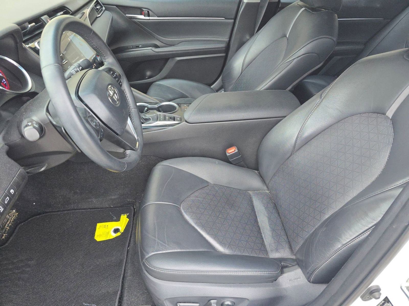 Used 2018 Toyota Camry XSE image 5