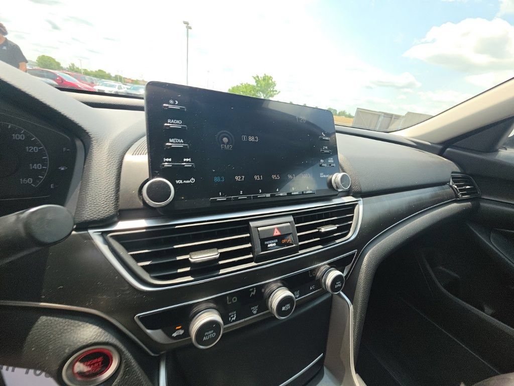 Used 2019 Honda Accord LX image 15