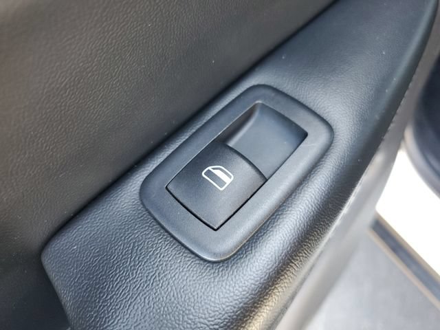 Used 2019 Jeep Grand Cherokee Laredo RWD image 14