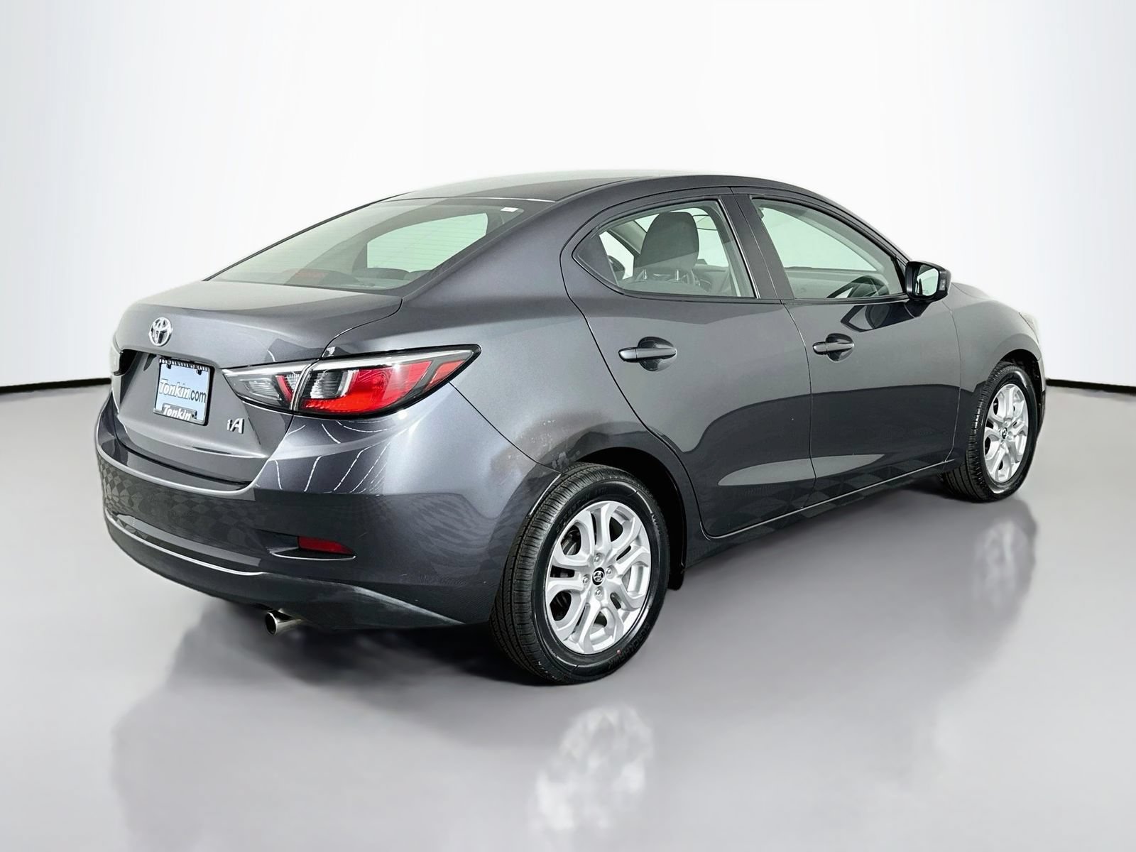 Certified 2017 Toyota Yaris iA FWD image 7