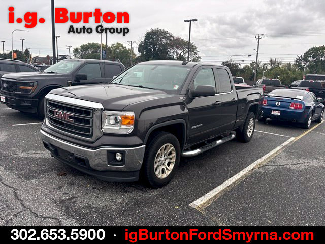 Used 2015 GMC Sierra 1500 SLE w/ SLE Value Package AWD/4WD image 3