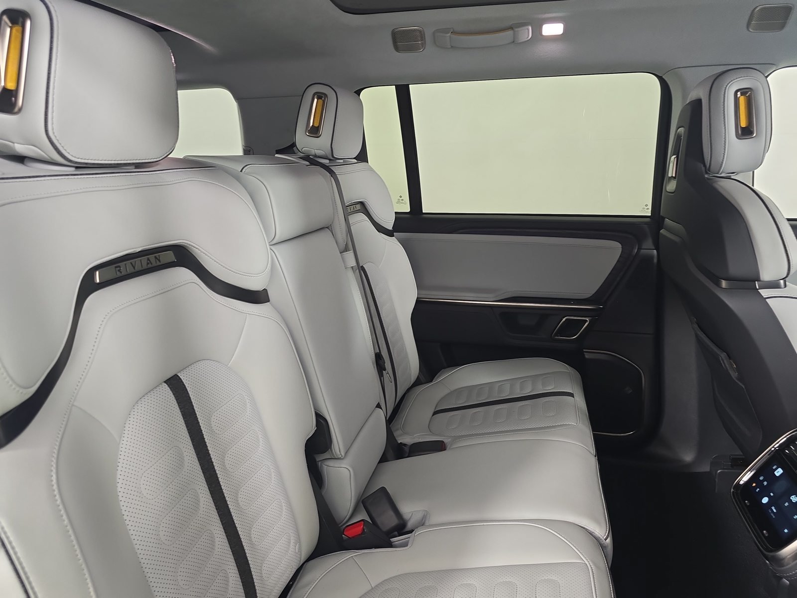 Used 2024 Rivian R1S Adventure Quad AWD/4WD image 23