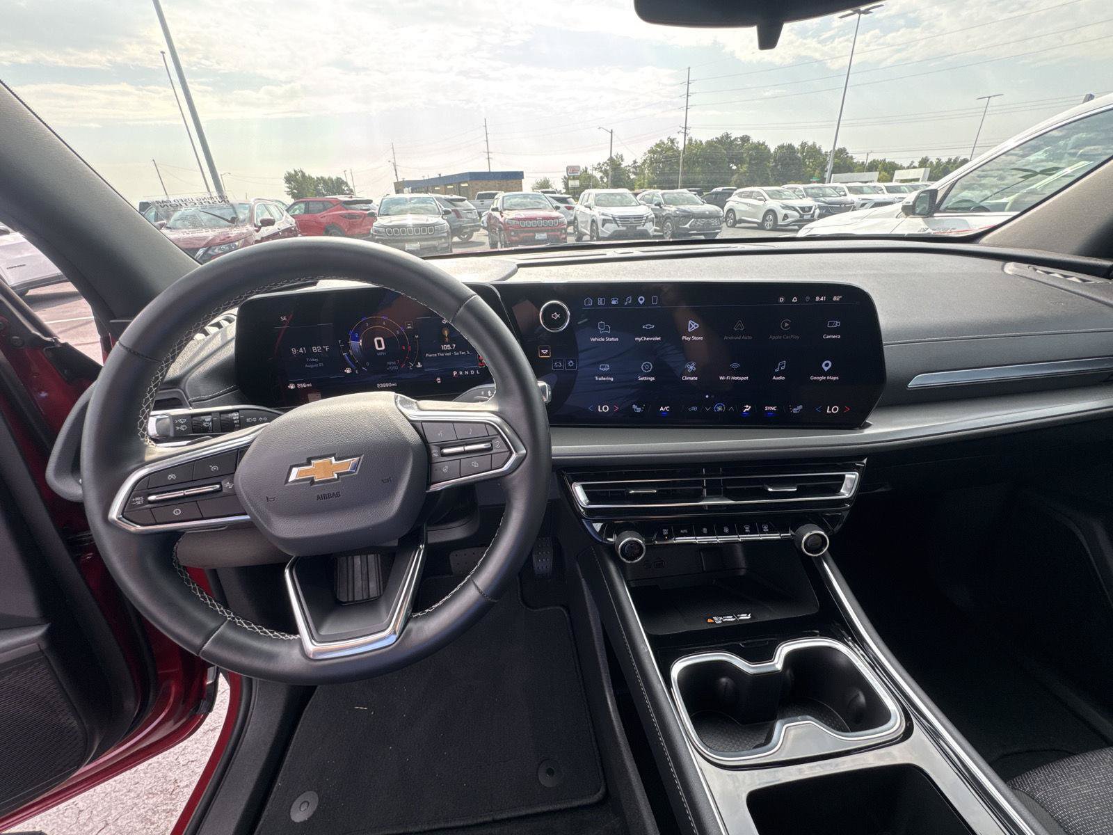 Used 2026 Chevrolet Traverse LT FWD image 20