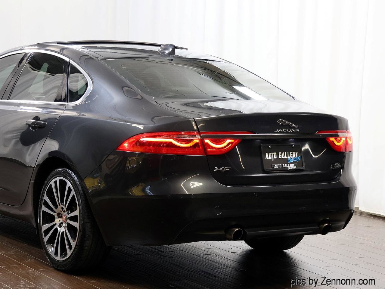 Used 2020 Jaguar XF Prestige image 8