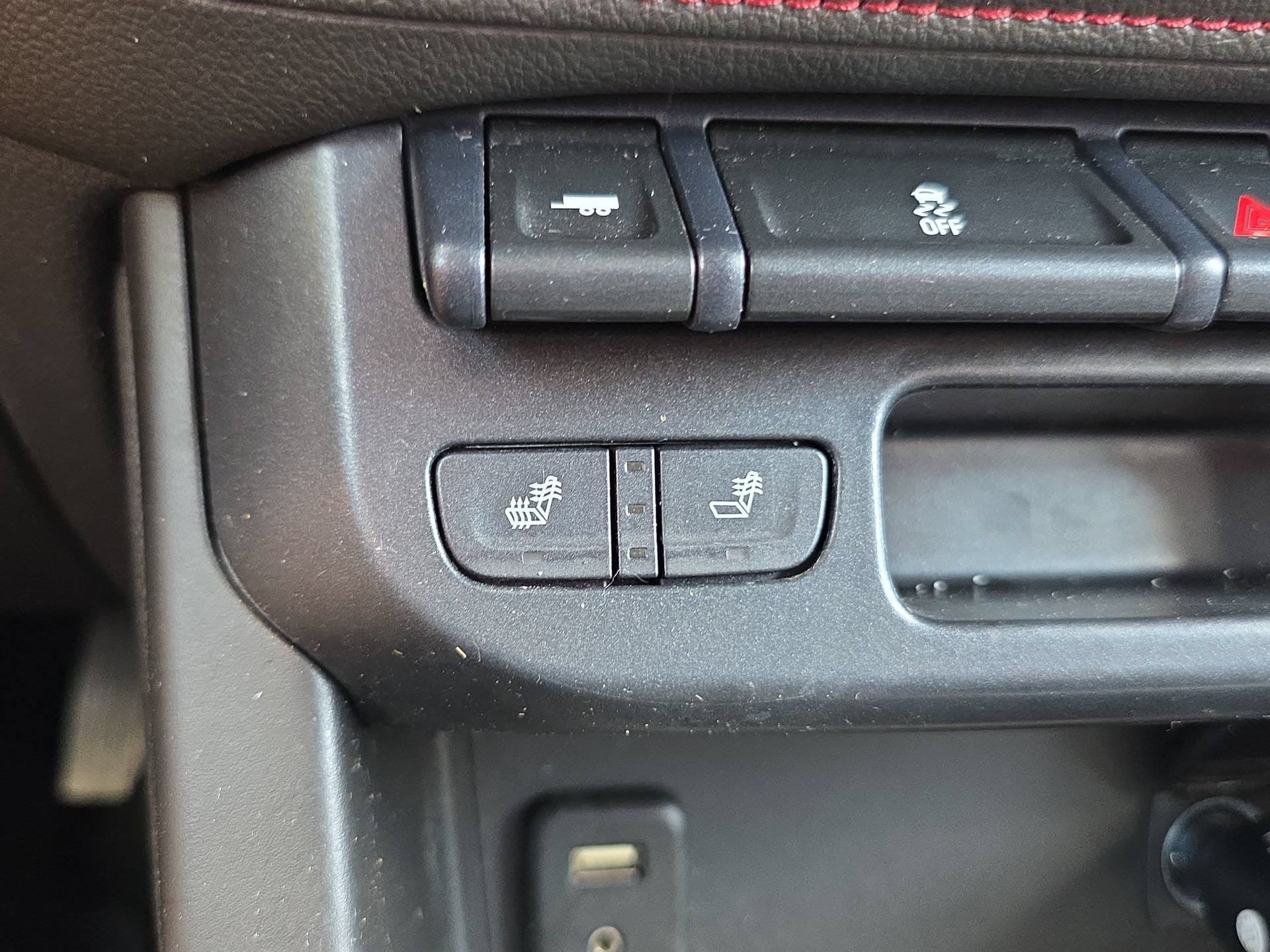 Used 2018 GMC Canyon All Terrain w/ Trailering Package AWD/4WD image 23
