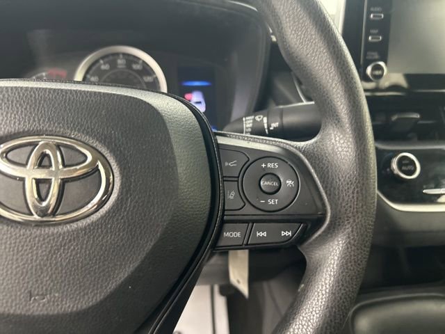 Used 2021 Toyota Corolla LE image 12