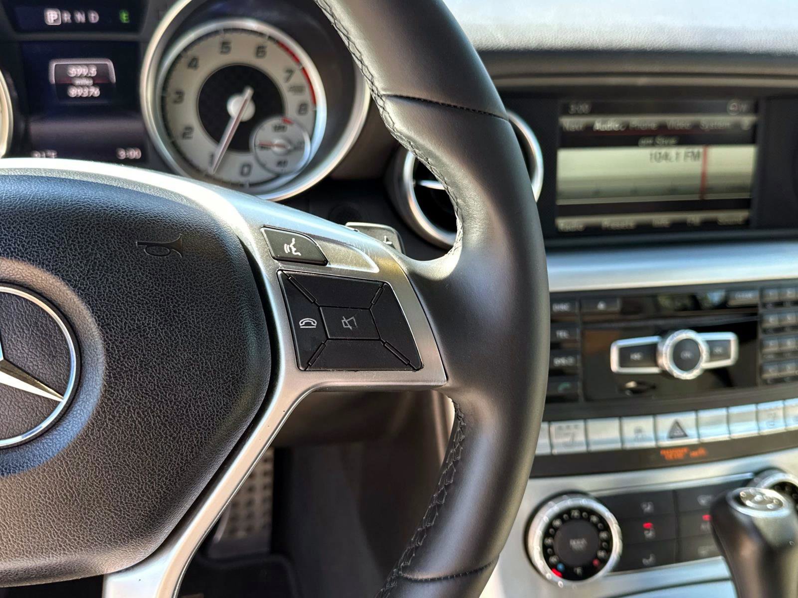 Used 2015 Mercedes-Benz SLK 250 image 19