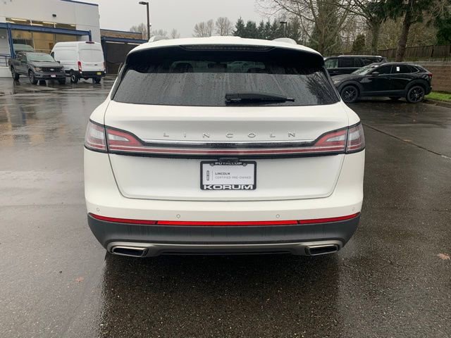 Used 2022 Lincoln Nautilus Standard w/ Premium Package image 3