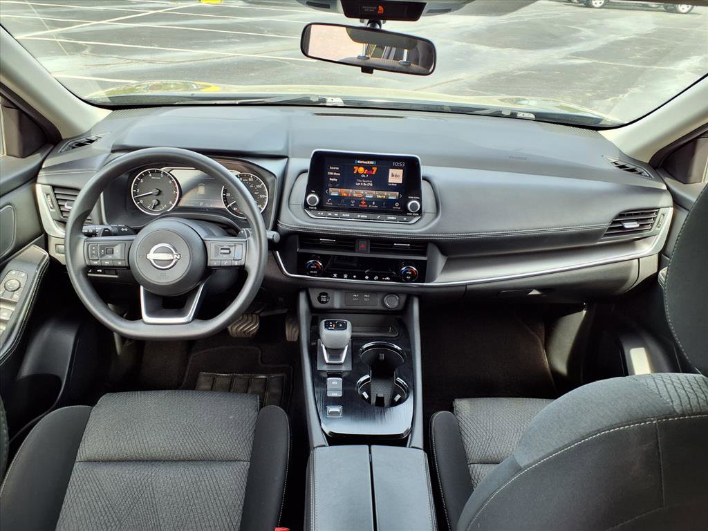 Used 2024 Nissan Rogue SV image 27