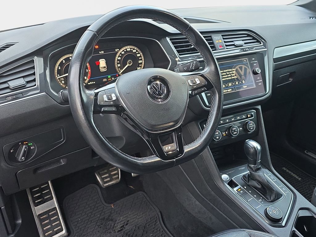 Used 2019 Volkswagen Tiguan S image 16