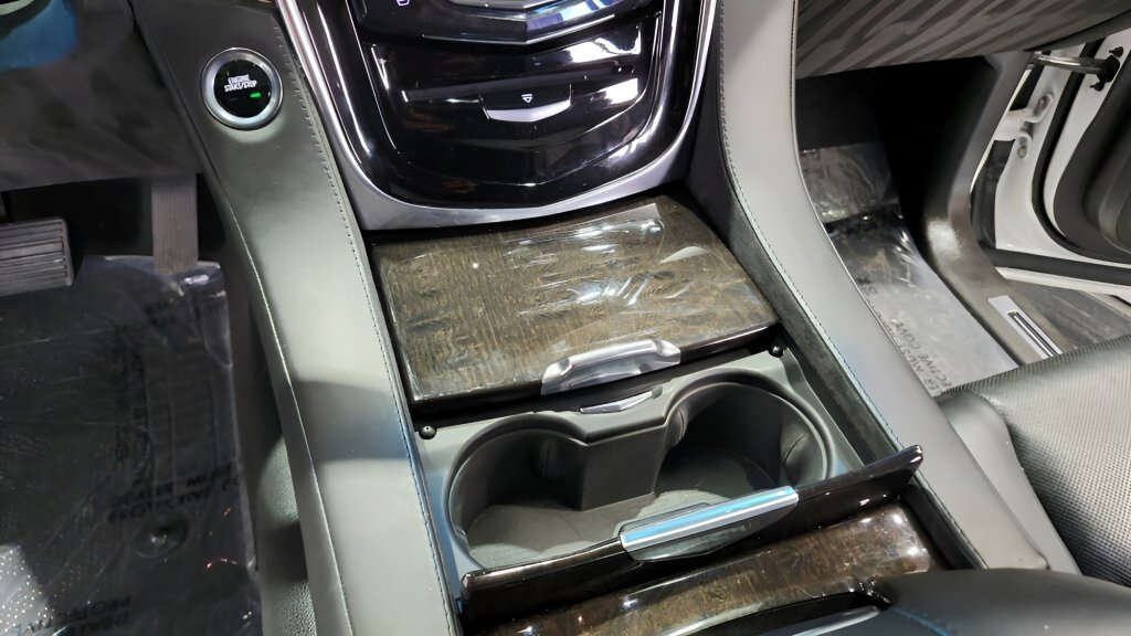 Used 2016 Cadillac Escalade Platinum image 30